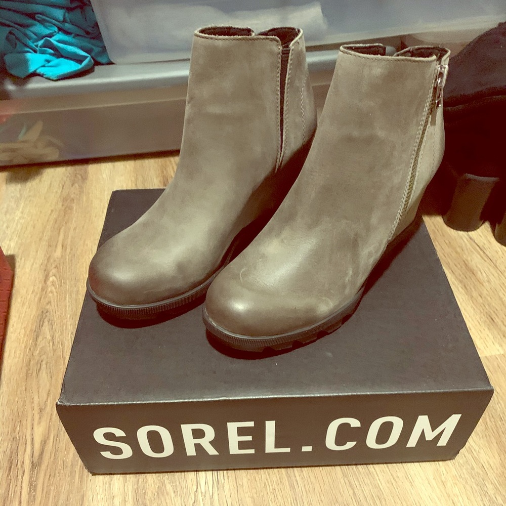 Women’s Sorel Wedge booties